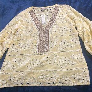 Chico's Cream Embroidered 3/4 Sleeve Blouse